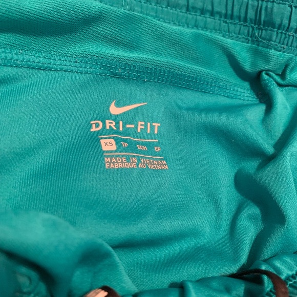 Nike XS DriFit Teal Shorts - EUC - Picture 4 of 7